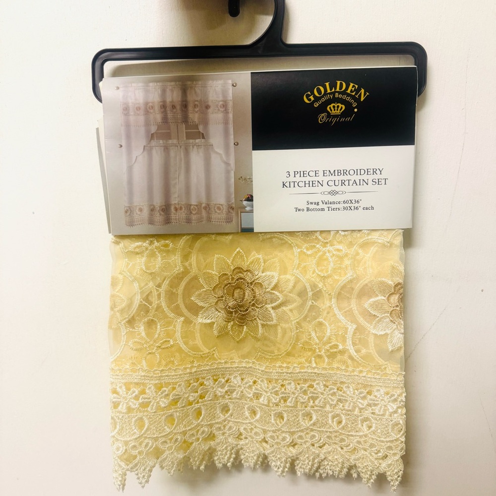 NWT Golden 3-Piece Embroidery Kitchen Curtain Set